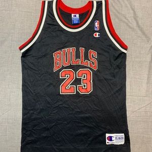 BOYS XL NBA Bulls Michael Jordan Champion Jersey